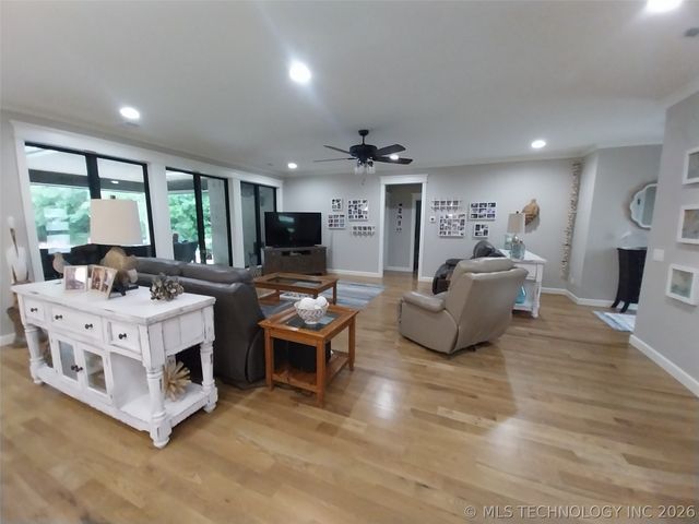 15670 E Newton Street, Catoosa, OK 74116