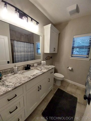 15670 E Newton Street, Catoosa, OK 74116