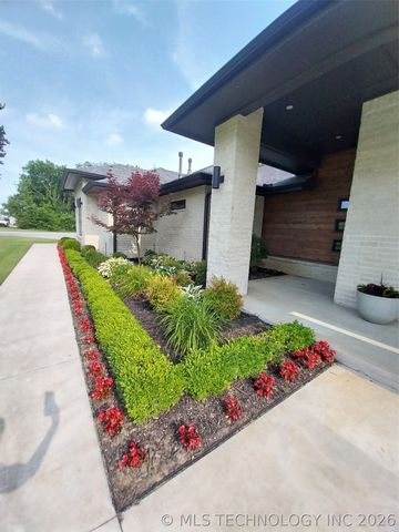 15670 E Newton Street, Catoosa, OK 74116