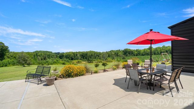 1055 Cedar Grove Road, Clover, SC 29710