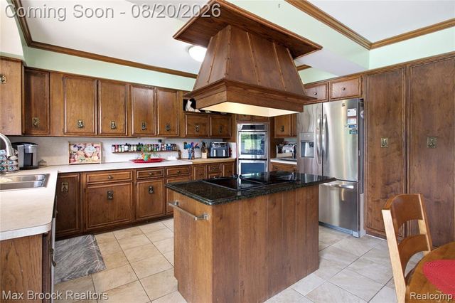 53214 Bancroft Drive, Utica, MI 48316