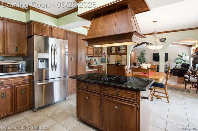 53214 Bancroft Drive, Utica, MI 48316
