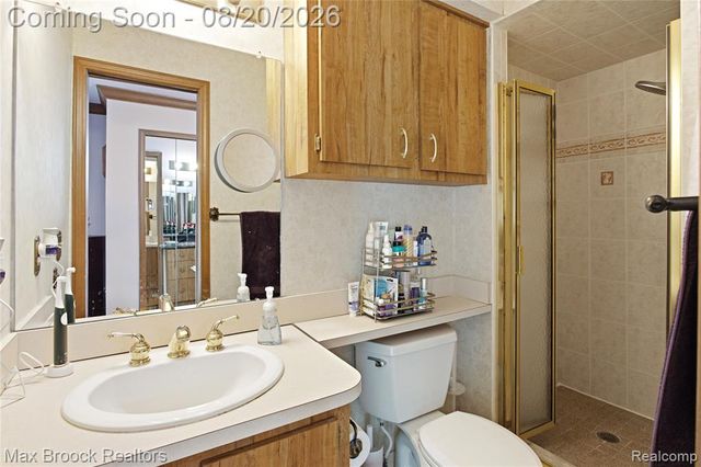 53214 Bancroft Drive, Utica, MI 48316