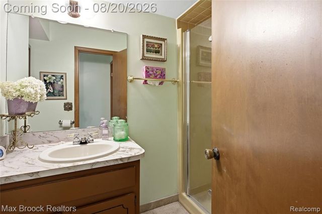 53214 Bancroft Drive, Utica, MI 48316