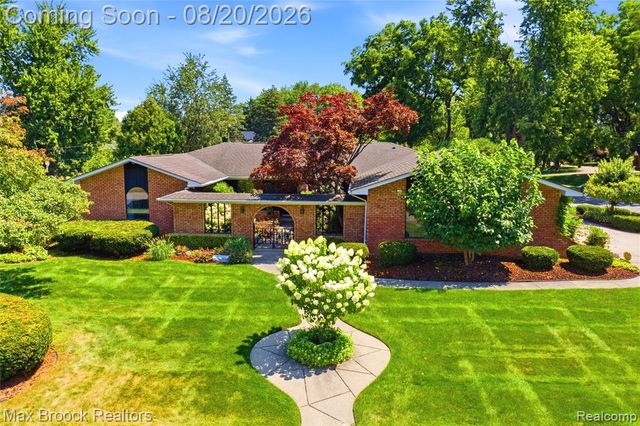 53214 Bancroft Drive, Utica, MI 48316