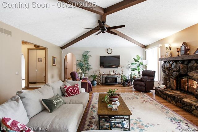 53214 Bancroft Drive, Utica, MI 48316