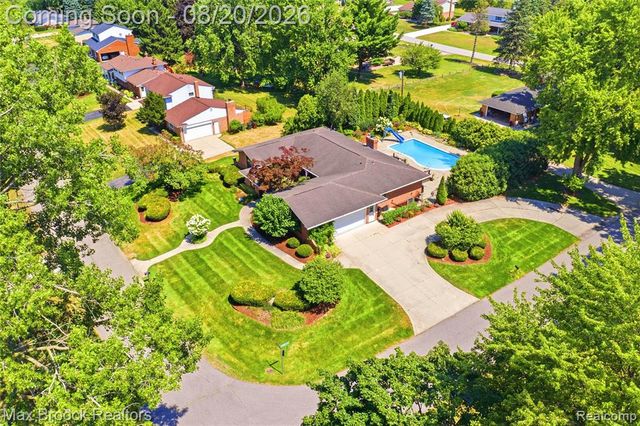 53214 Bancroft Drive, Utica, MI 48316