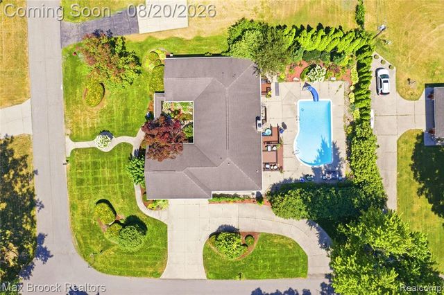53214 Bancroft Drive, Utica, MI 48316