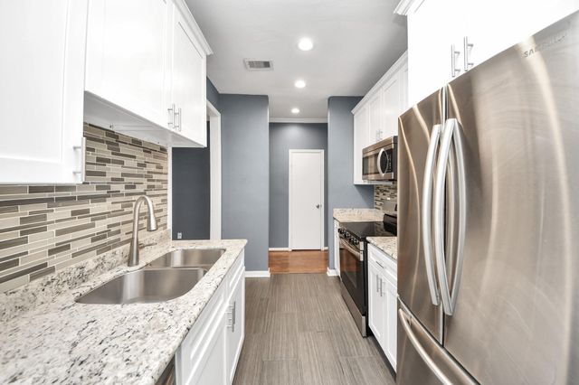 2874 Holly Hall Street 2874, Houston, TX 77054