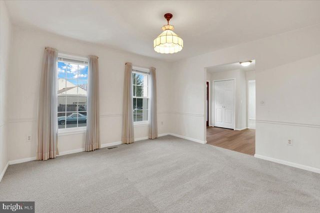 12451 PLOWMAN, Herndon, VA 20170