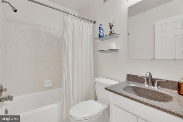 12451 PLOWMAN, Herndon, VA 20170