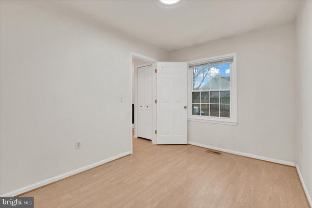 12451 PLOWMAN, Herndon, VA 20170