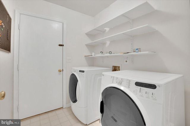 12451 PLOWMAN, Herndon, VA 20170