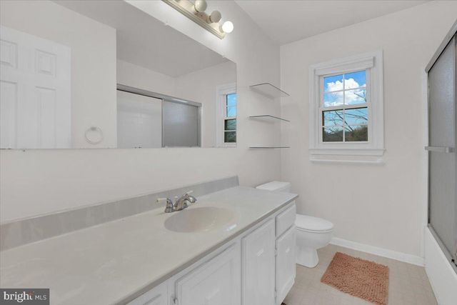 12451 PLOWMAN, Herndon, VA 20170