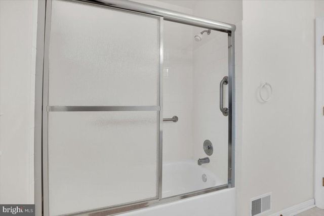 12451 PLOWMAN, Herndon, VA 20170