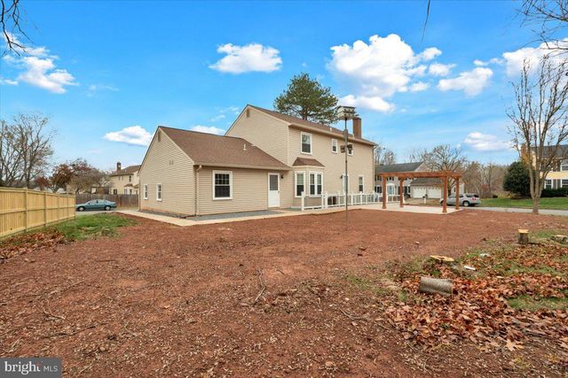 12451 PLOWMAN, Herndon, VA 20170