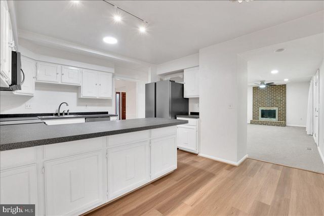 12451 PLOWMAN, Herndon, VA 20170