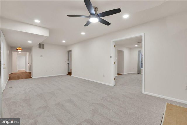 12451 PLOWMAN, Herndon, VA 20170