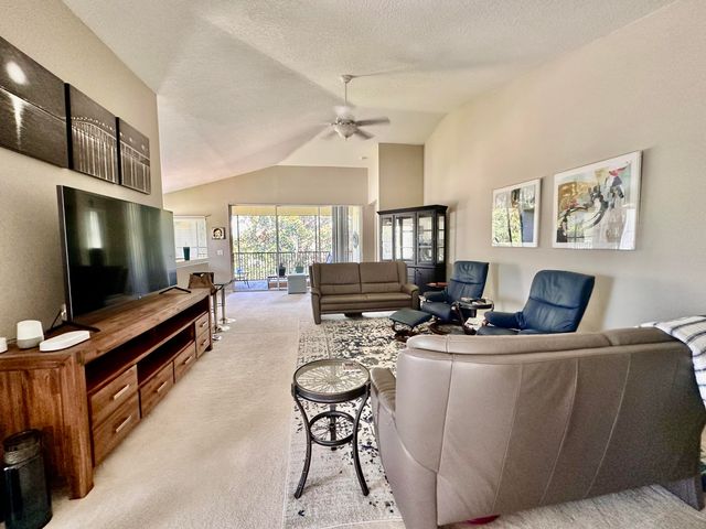 812 Handsome Cab Lane 201, Melbourne, FL 32940