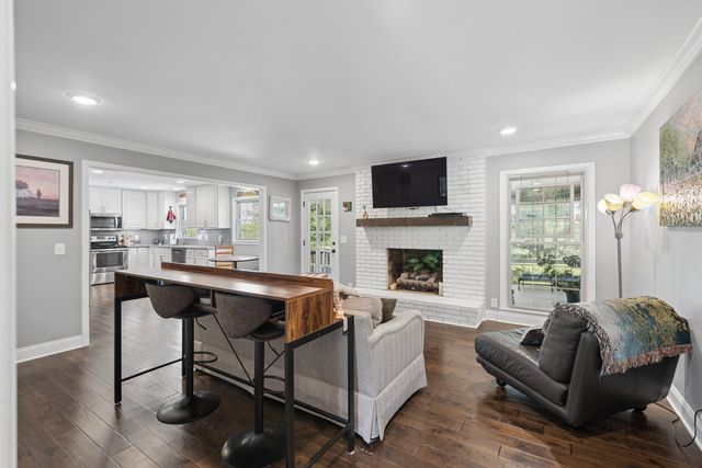 2221 Castlewood Dr, Franklin, TN 37064