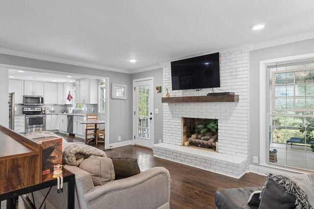 2221 Castlewood Dr, Franklin, TN 37064