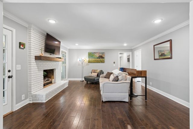 2221 Castlewood Dr, Franklin, TN 37064