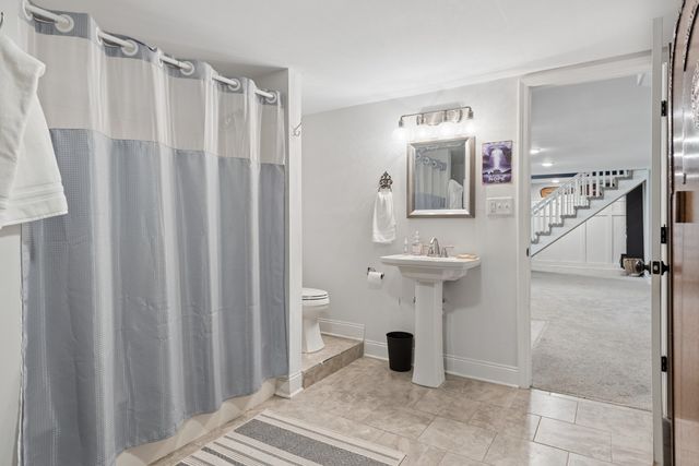 2221 Castlewood Dr, Franklin, TN 37064