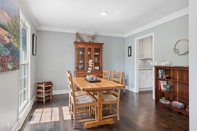 2221 Castlewood Dr, Franklin, TN 37064
