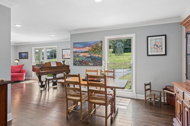 2221 Castlewood Dr, Franklin, TN 37064