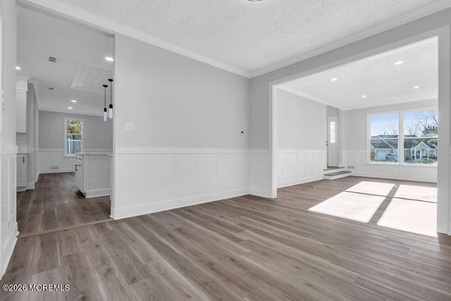 9 Glen Court S, Barnegat, NJ 08005