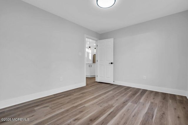 9 Glen Court S, Barnegat, NJ 08005