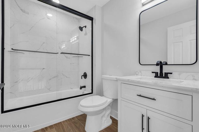 9 Glen Court S, Barnegat, NJ 08005