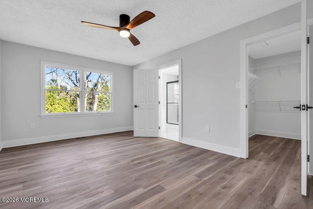 9 Glen Court S, Barnegat, NJ 08005