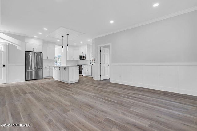9 Glen Court S, Barnegat, NJ 08005
