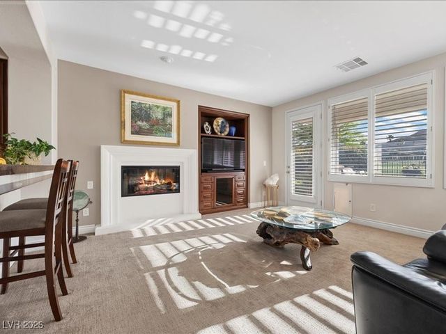 2933 Red Springs Drive, Las Vegas, NV 89135