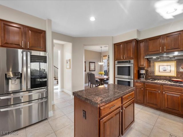 2933 Red Springs Drive, Las Vegas, NV 89135