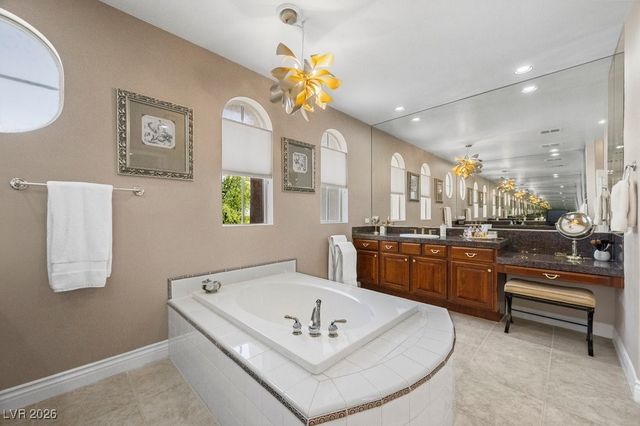 2933 Red Springs Drive, Las Vegas, NV 89135