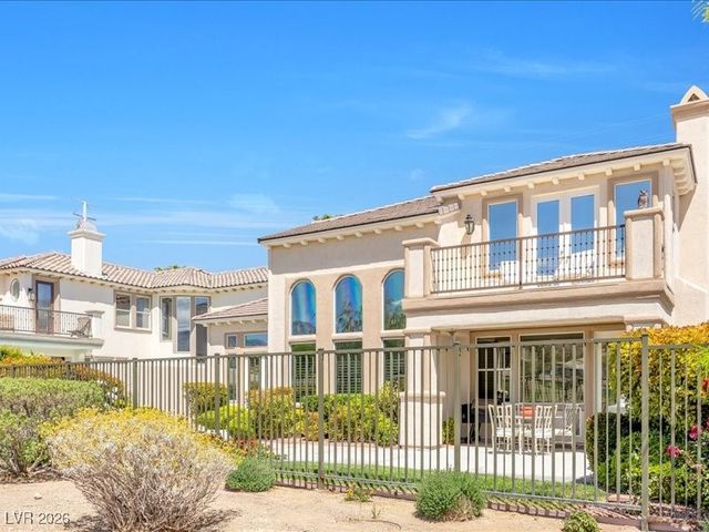 2933 Red Springs Drive, Las Vegas, NV 89135