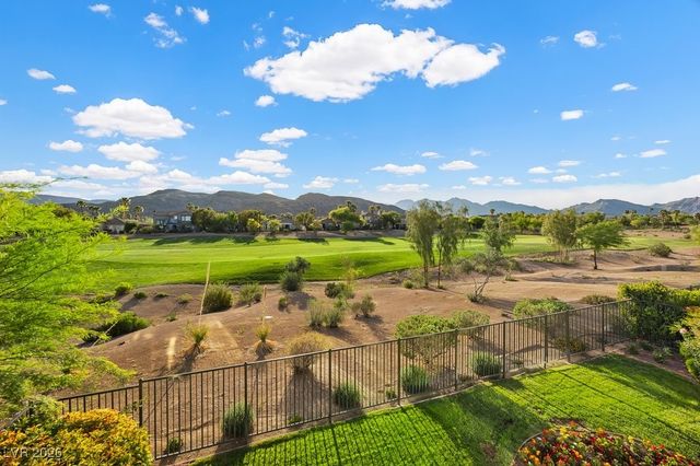 2933 Red Springs Drive, Las Vegas, NV 89135