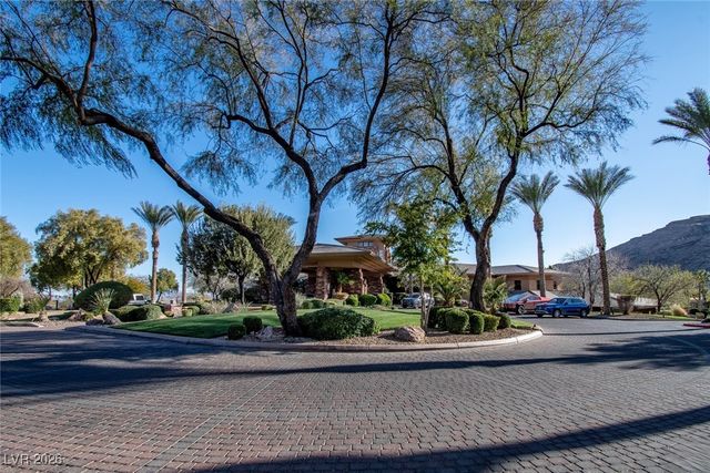 2933 Red Springs Drive, Las Vegas, NV 89135