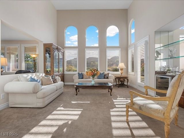 2933 Red Springs Drive, Las Vegas, NV 89135