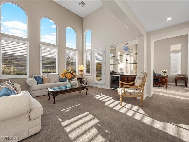 2933 Red Springs Drive, Las Vegas, NV 89135