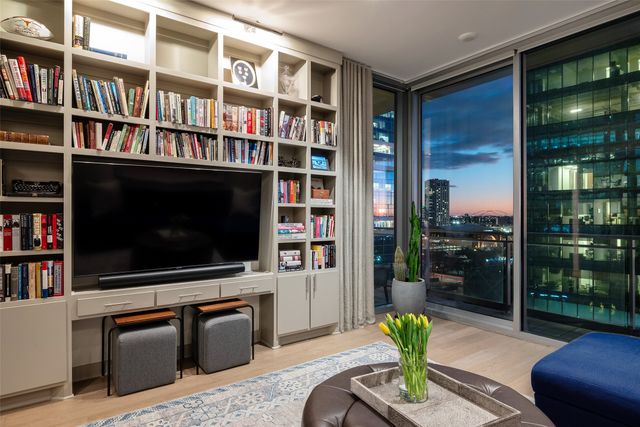 2900 Mckinnon Street 1103, Dallas, TX 75201