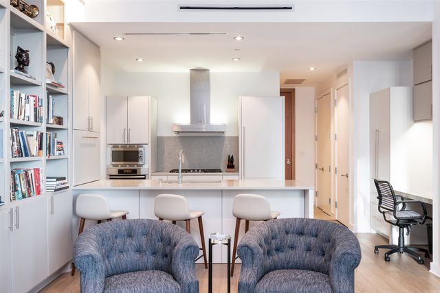 2900 Mckinnon Street 1103, Dallas, TX 75201