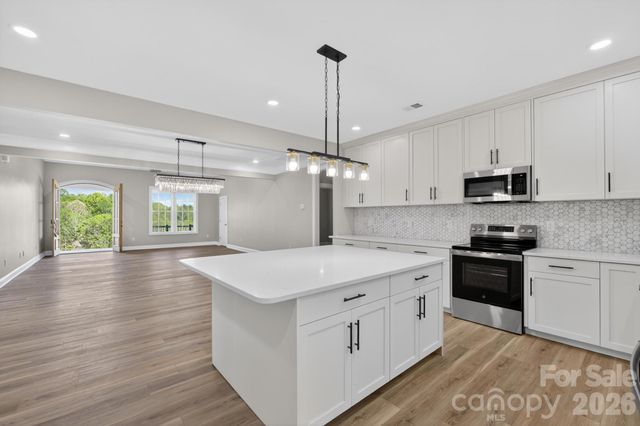 409 Huntington Woods Street 65, Lenoir, NC 28645