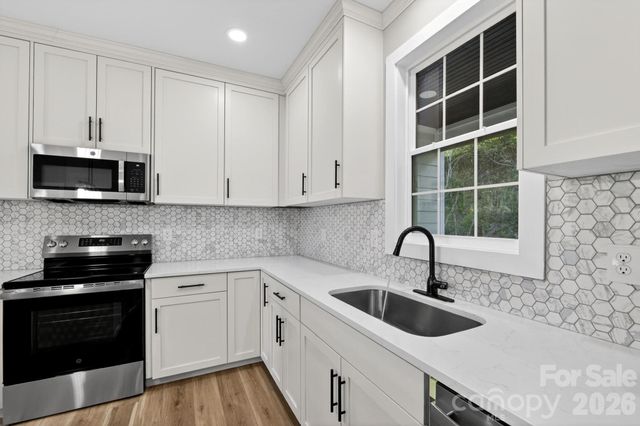 409 Huntington Woods Street 65, Lenoir, NC 28645