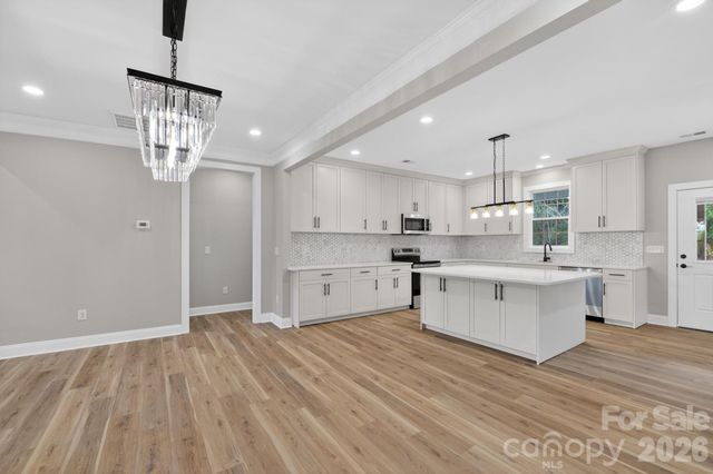 409 Huntington Woods Street 65, Lenoir, NC 28645