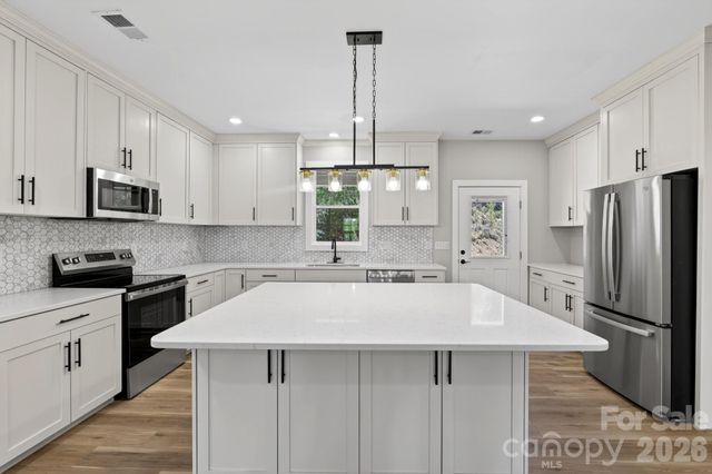 409 Huntington Woods Street 65, Lenoir, NC 28645