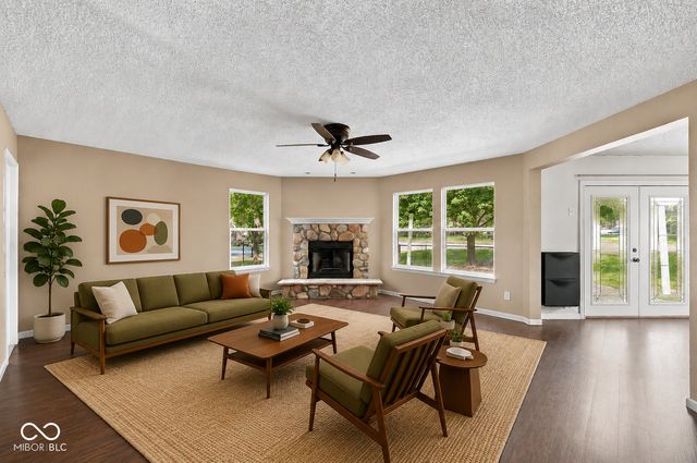 19185 Calico Aster Drive, Noblesville, IN 46062