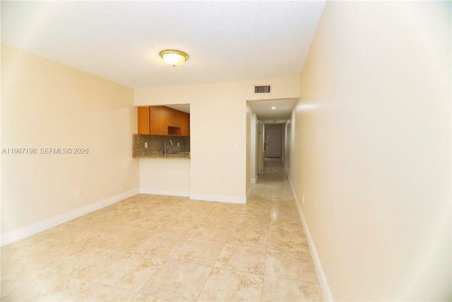 1654 NE 151st St 1654, Miami, FL 33162